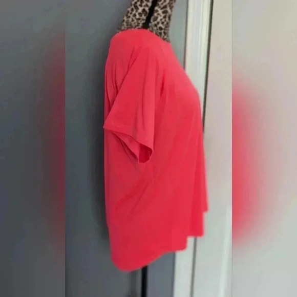 Tek Gear Workout Gear Women's Short Sleeve Shirt Size L Bright Coral (EUC) - Picture 5 of 11